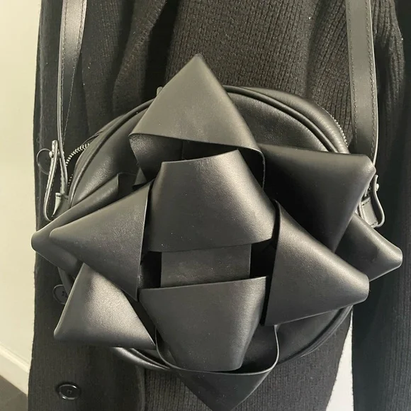 ♠️sold 🎀 MM6 MAISON MARGIELA BOW CROSSBODY black leather shoulder BAG - Picture 6 of 8